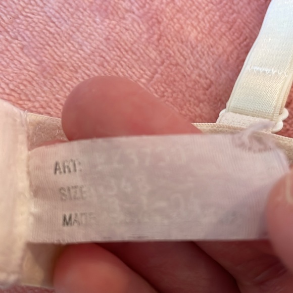 Lace Bra 36B - Picture 5 of 6